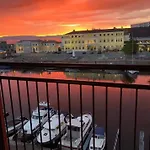 Top-floor Riverside Penthouse-parking - 1 Min Sentralstation Apartment Trondheim