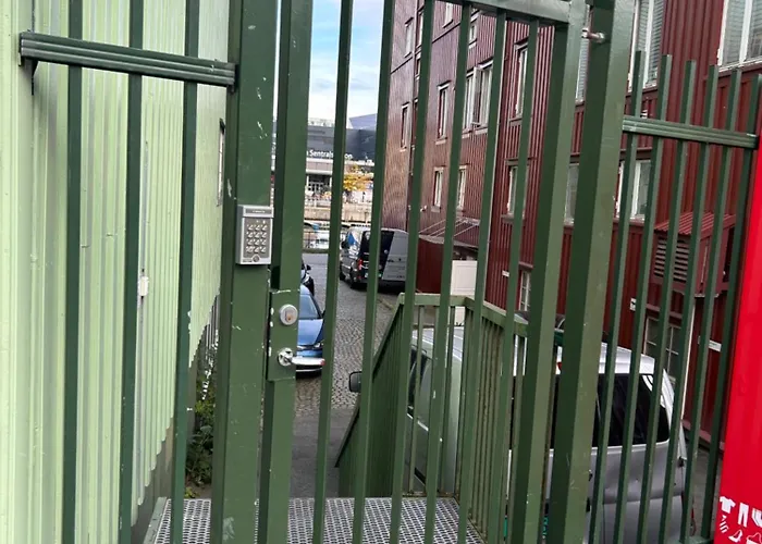 Top-Floor Riverside Penthouse-Parking - 1 Min Sentralstation Appartement *